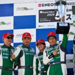 【画像】サーキットの舗装をチェックしてる……ワケじゃなくてレースに参戦！　高速道路でお馴染みの黄色いクルマが「公団ちゃん」の愛称でＳ耐に参戦している理由 〜 画像2