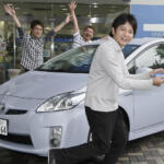 新車の納車時にキズを発見！　修理での対応じゃ気分悪いけどクルマも返品可能なのか？