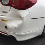 【画像】買い物で駐車場に止めたクルマに戻ってきたら……凹んでる！　当て逃げ被害にあったときに泣き寝入りしないための正解の行動 〜 画像4