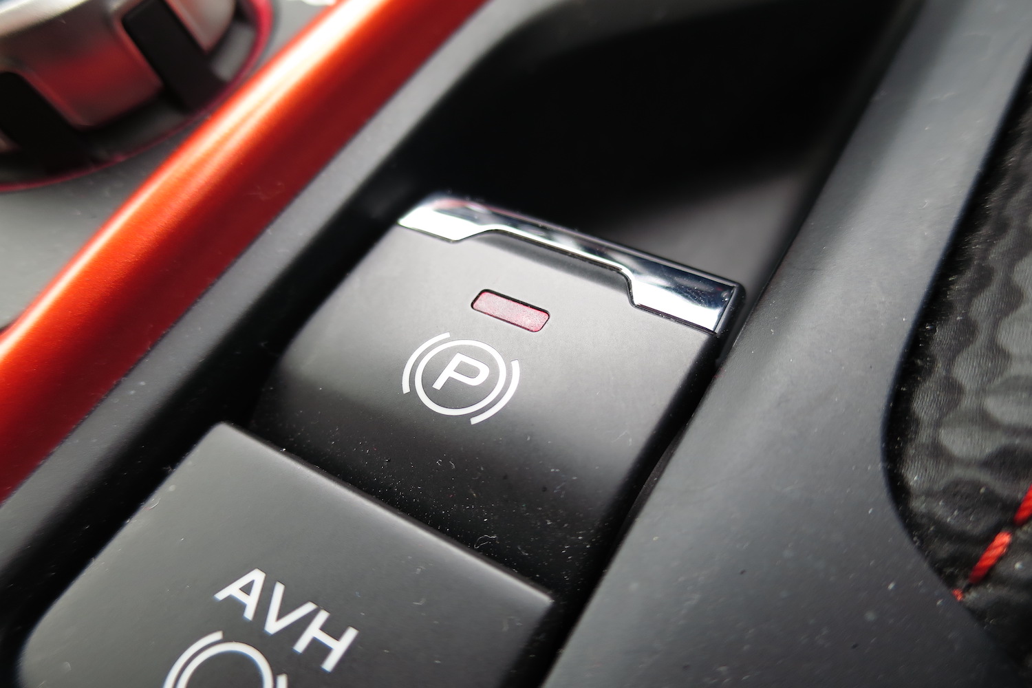 電動パーキングブレーキ