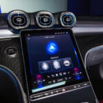 【画像】EV時代にもエンジンを進化させてきたメルセデス・ベンツ！　新型「Cクラス」が新世代ターボで実現した“ラグなし”の衝撃 〜 画像21