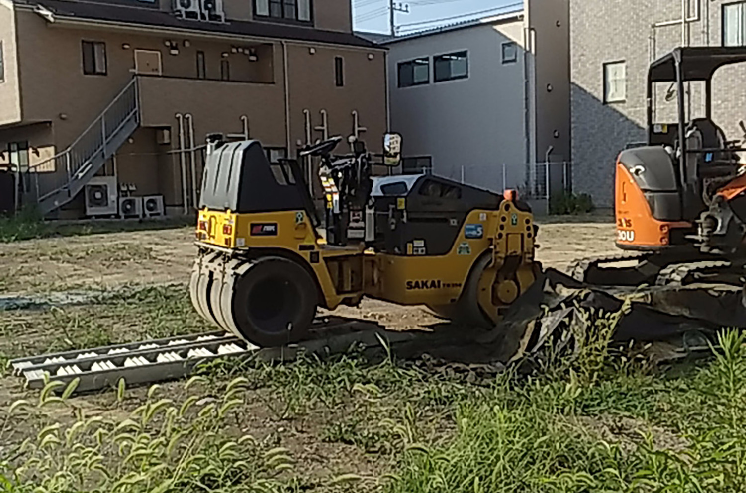 道路を鏡のように仕上げるロードローラーの仕組み 〜 画像7