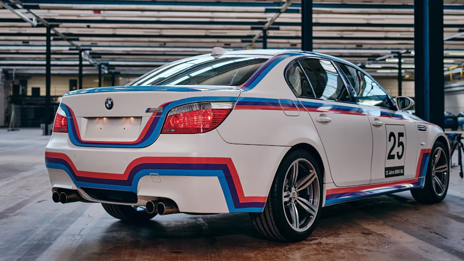 BMW Mのガレージに眠る「幻のCSL」4台 〜 画像8