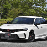 【画像】シビックタイプＲとキッズスニーカー「瞬足」が異色のコラボ！　赤バッジ＆タイプＲロゴを再現した「速すぎる」キッズシューズが誕生 〜 画像7