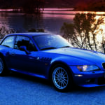 【画像】小型軽量オープンのBMW Z3にV12をぶち込む狂気！　BMWが自ら作った幻の魔改造車 〜 画像3