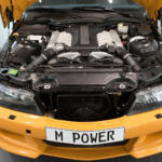【画像】小型軽量オープンのBMW Z3にV12をぶち込む狂気！　BMWが自ら作った幻の魔改造車 〜 画像4