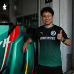 【画像】油にまみれるレース現場でパソコンを見つめる謎の人！　勝敗を裏で操る「レースエンジニア」の深すぎる仕事を直撃取材 〜 画像12