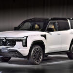 【画像】売ってるクルマなのに公式に「作ってません」!?　トヨタ・ランクル70はディーラーマンも年単位で見かけない「幻のスーパーカー」だった 〜 画像11