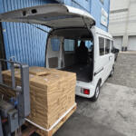 【画像】「軽バン」で総重量４トンの荷物を186校の学校へ配送。過酷な現場でわかった燃費がよくなる積み方と配送業者への敬意 〜 画像1