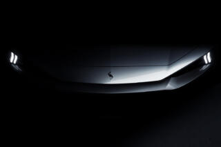 日産新型スカイラインのティザー画像