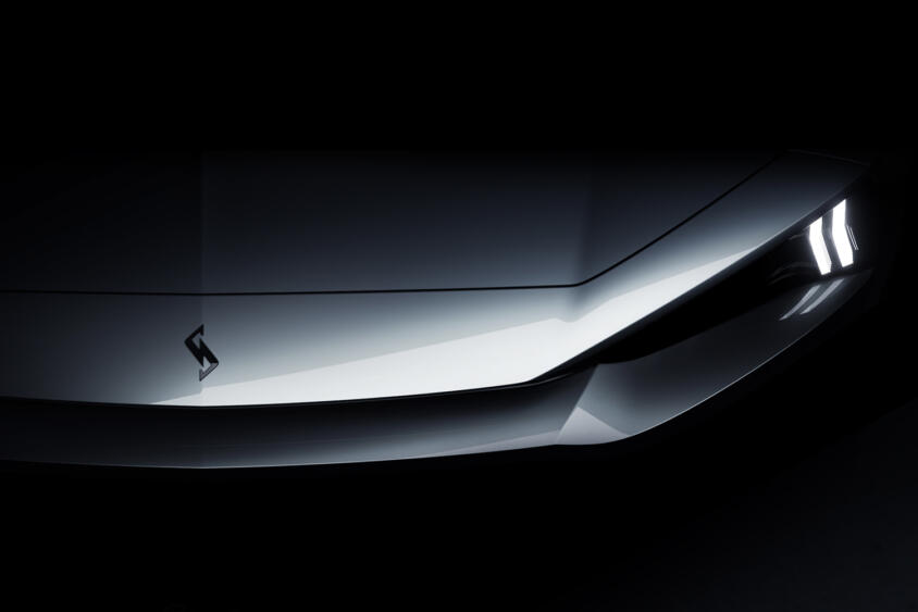 日産のエスピノーサ社長が宣言！　丸目４灯テールの「新型スカイライン」を12月に発表する!!