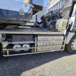 【画像】トラックが出発前に「車体の周りをぐるぐる歩く」本当の理由。重大事故を防ぐ「数分間」に凝縮されたプロの行動 〜 画像4