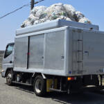 【画像】「骨組みだけ」でドコへいく？　運転席とタイヤだけで公道を走る新車トラックの正体 〜 画像3