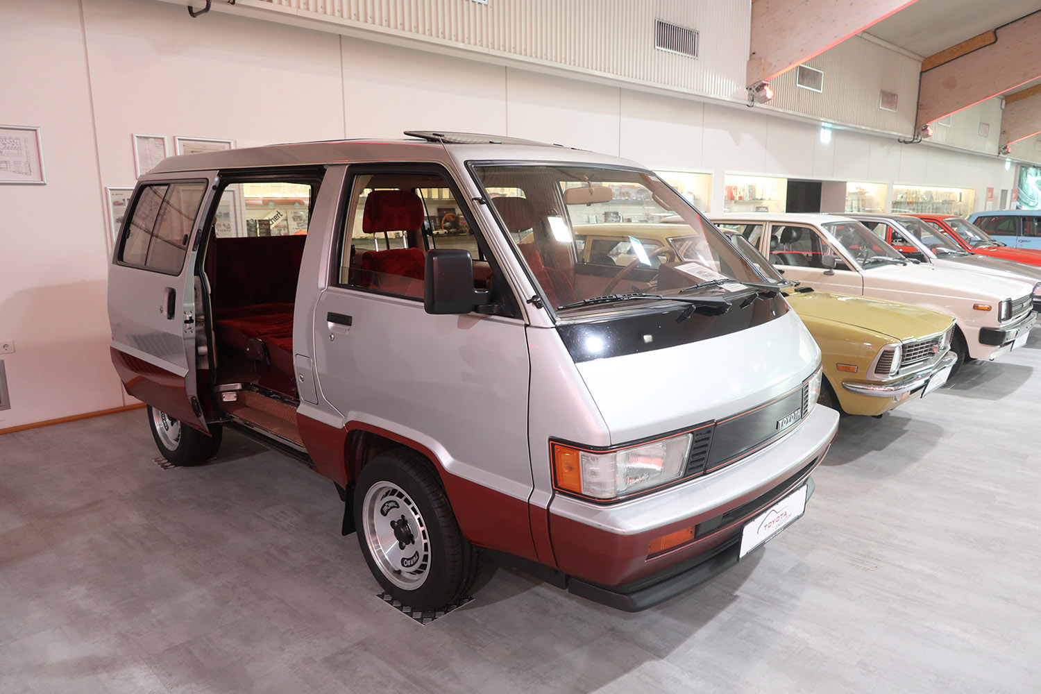 1983 Toyota Model F 4-Door 1-Box Wagon Type YR20