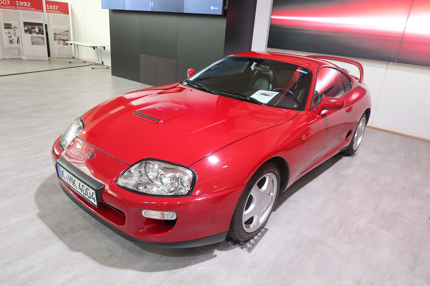 1993 Toyota Supra 3-Door Hatch-Back Coupe Type JZA80