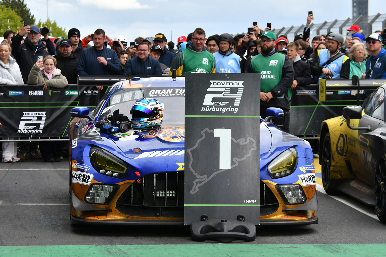 ニュル24時間レースは嘘から生まれたＭ３ツーリングGT3のまさかの総合３位ゲットで大盛況【みどり独乙通信】 〜 画像1
