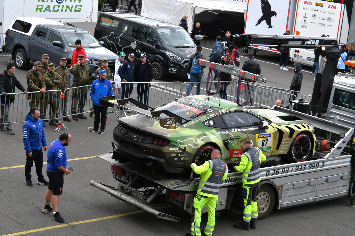 ニュル24時間レースは嘘から生まれたＭ３ツーリングGT3のまさかの総合３位ゲットで大盛況【みどり独乙通信】 〜 画像43