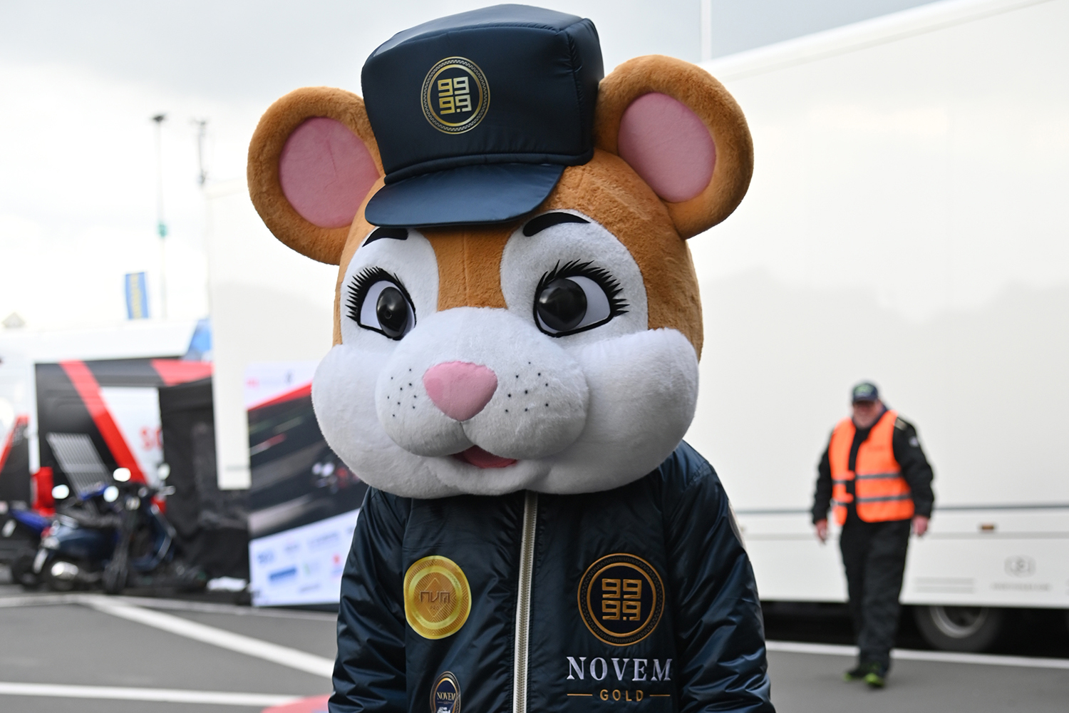 ニュル24時間レースは嘘から生まれたＭ３ツーリングGT3のまさかの総合３位ゲットで大盛況【みどり独乙通信】 〜 画像52