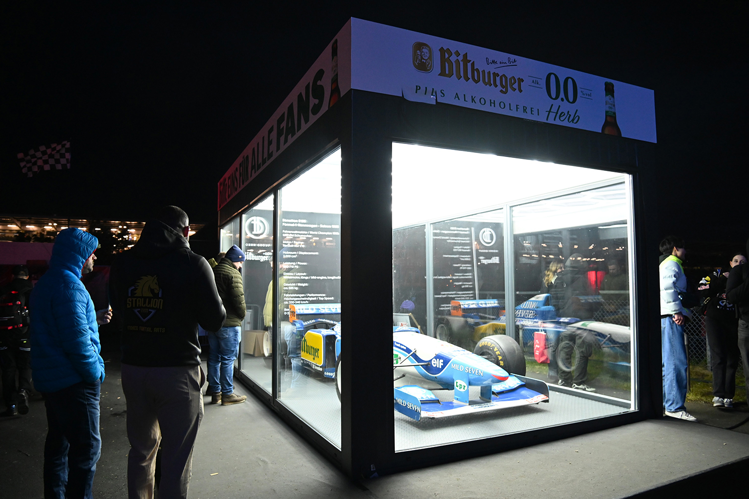 ニュル24時間レースは嘘から生まれたＭ３ツーリングGT3のまさかの総合３位ゲットで大盛況【みどり独乙通信】 〜 画像66