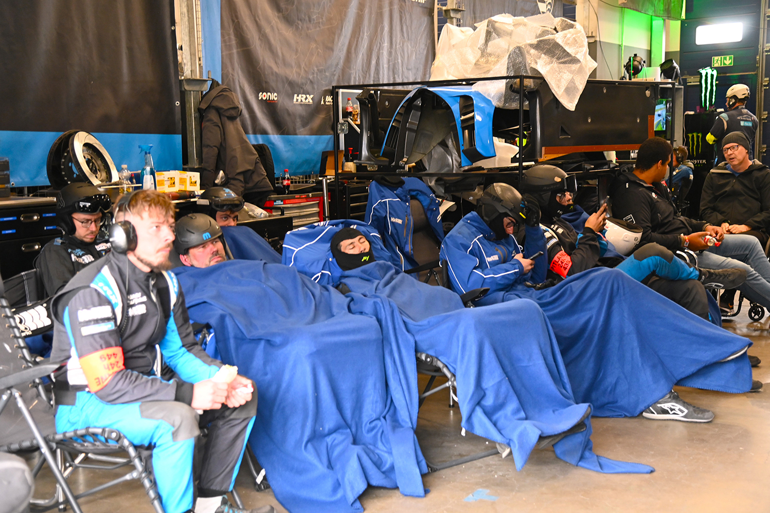 ニュル24時間レースは嘘から生まれたＭ３ツーリングGT3のまさかの総合３位ゲットで大盛況【みどり独乙通信】 〜 画像67