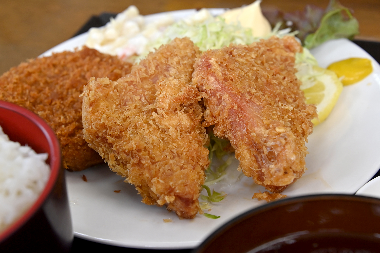 １個が普通の３個分はある「ますや食堂」の唐揚げが破壊力抜群だった【Ｐ専食堂】 〜 画像3