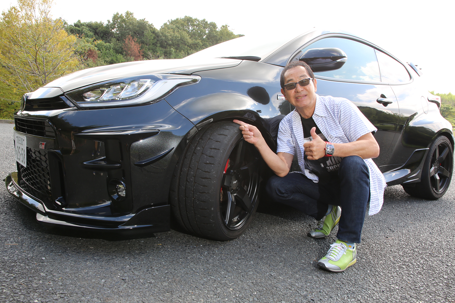 KINTO MOSKINのGRヤリスと土屋圭市さん