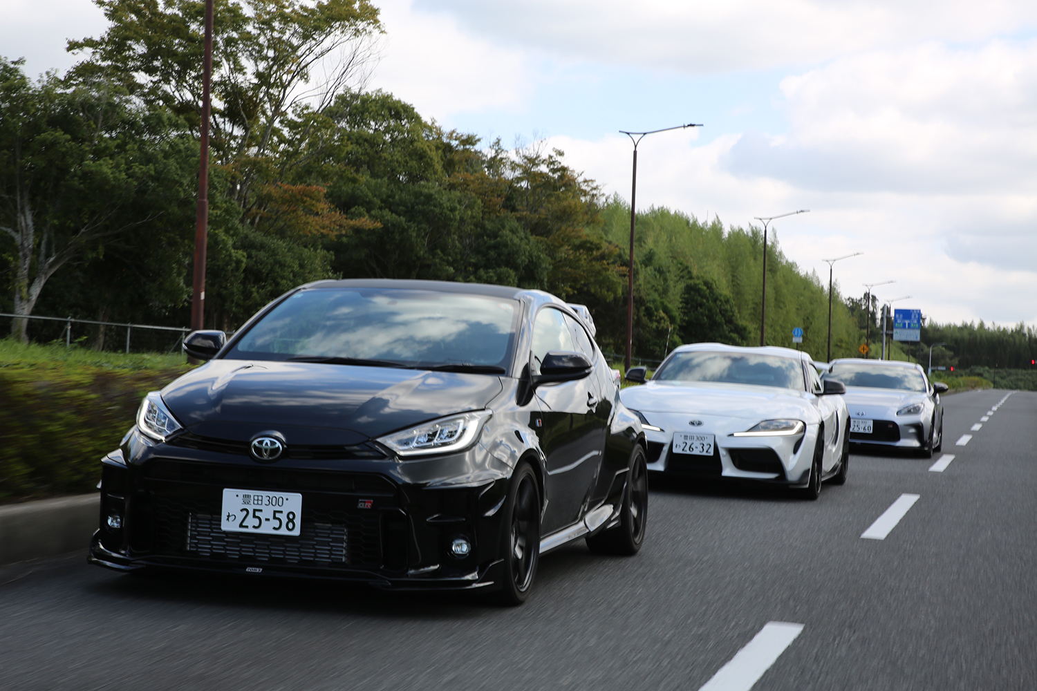KINTO MOSKINのGR86とGRスープラとGR86の走行 〜 画像50