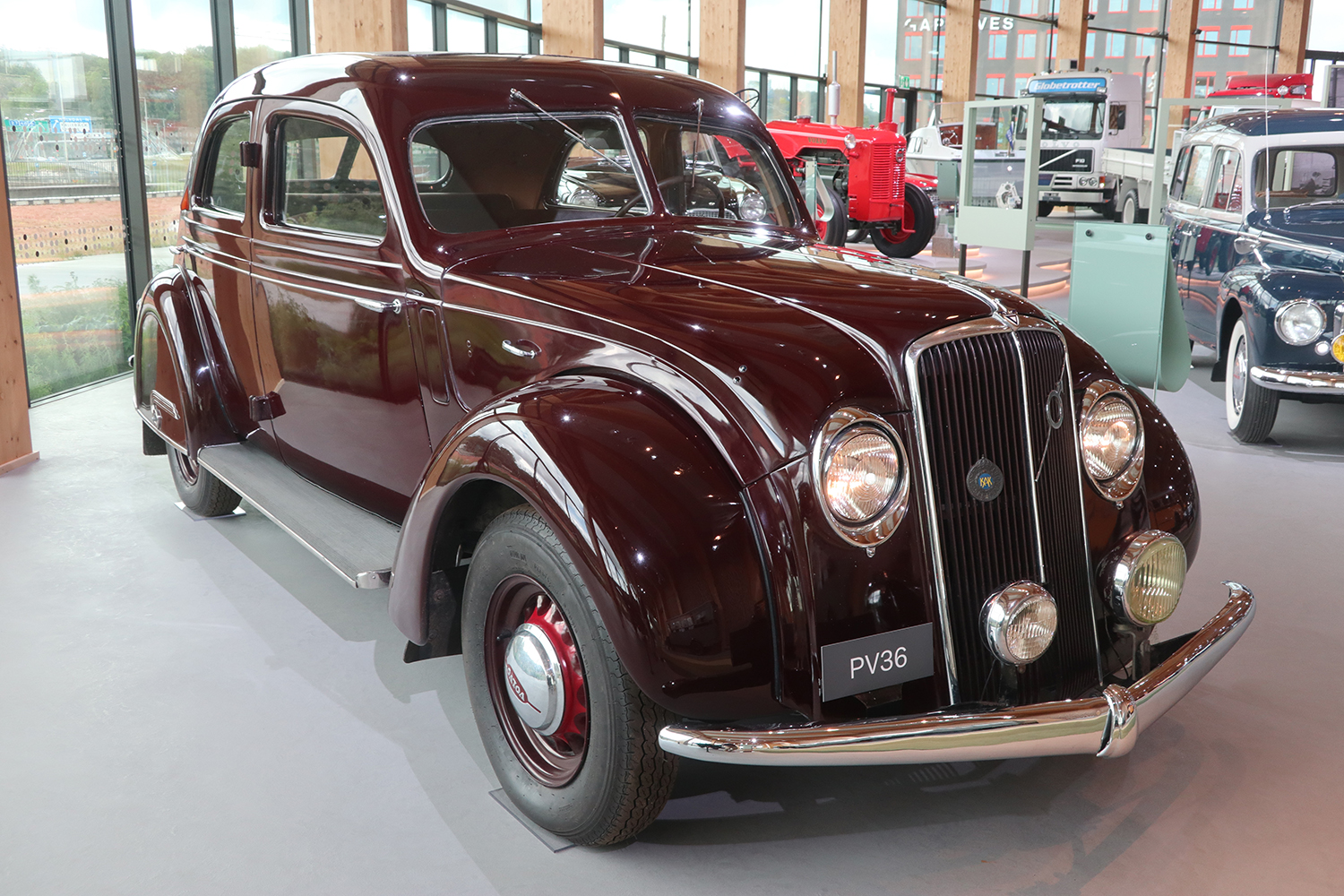 1935-38 Volvo PV36 Carioca 4-Door Sedan