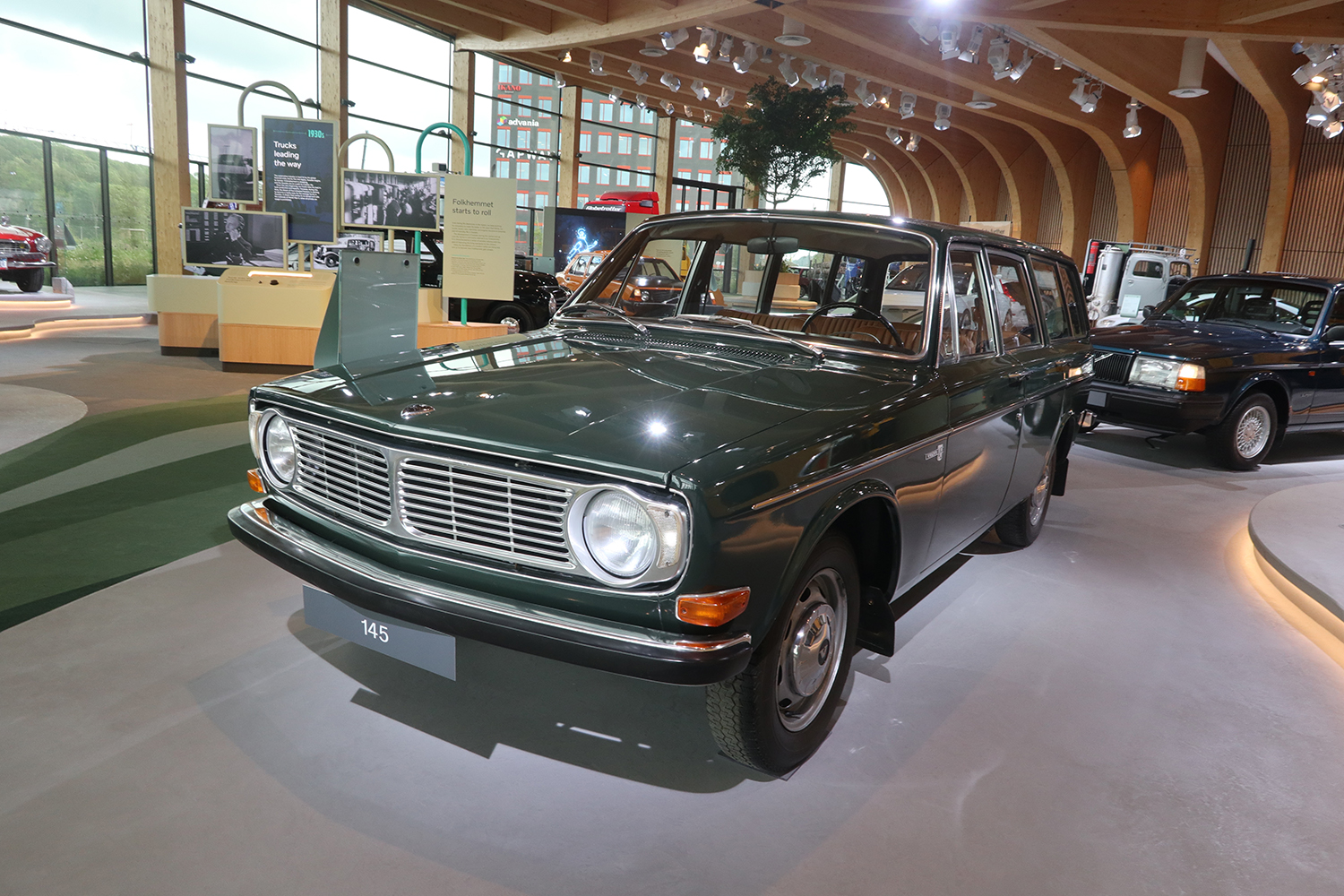 1966-74 Volvo 145 5-Door Estate