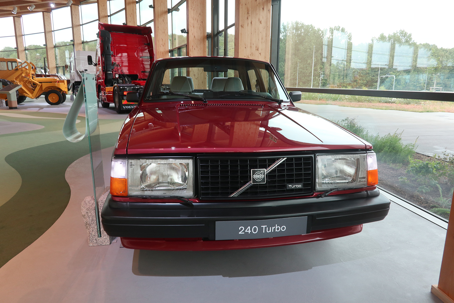 1981-85 Volvo 240 Turbo 4-Door Sedan