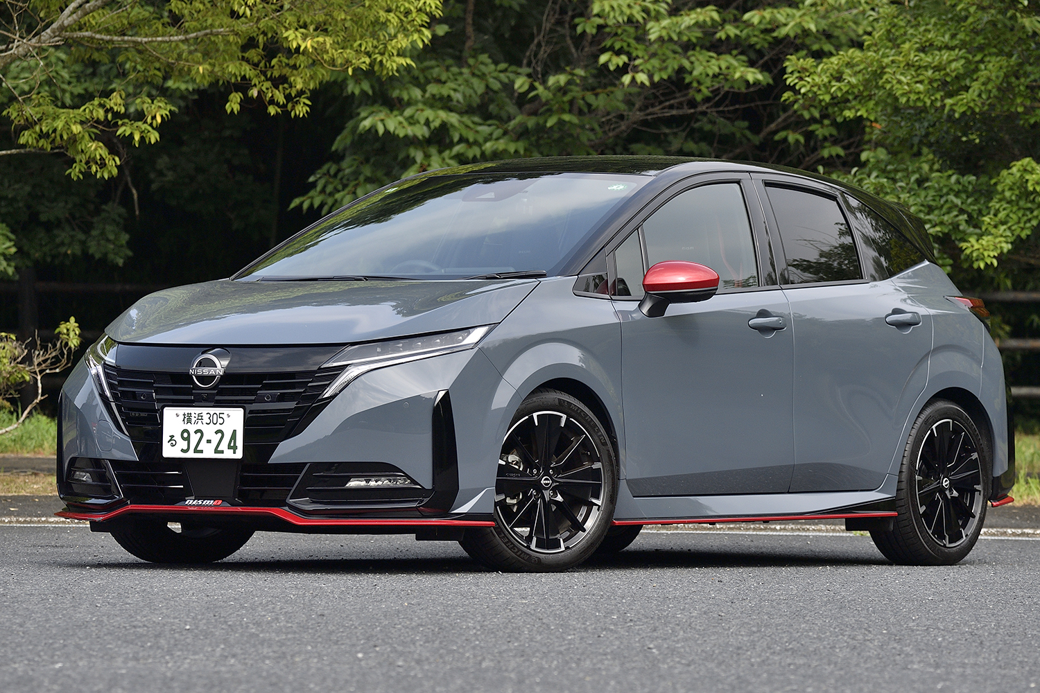 日産ノートオーラNISMOのフロントスタイリング