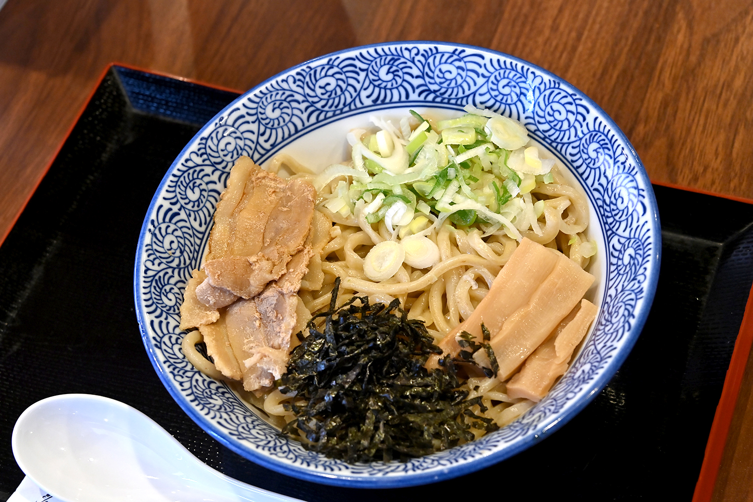 「つけ蕎麦もつ煮なかじ」はつけ蕎麦にもつ煮に油そばとすべてがうまくてボリュームたっぷり【Ｐ専食堂】 〜 画像3