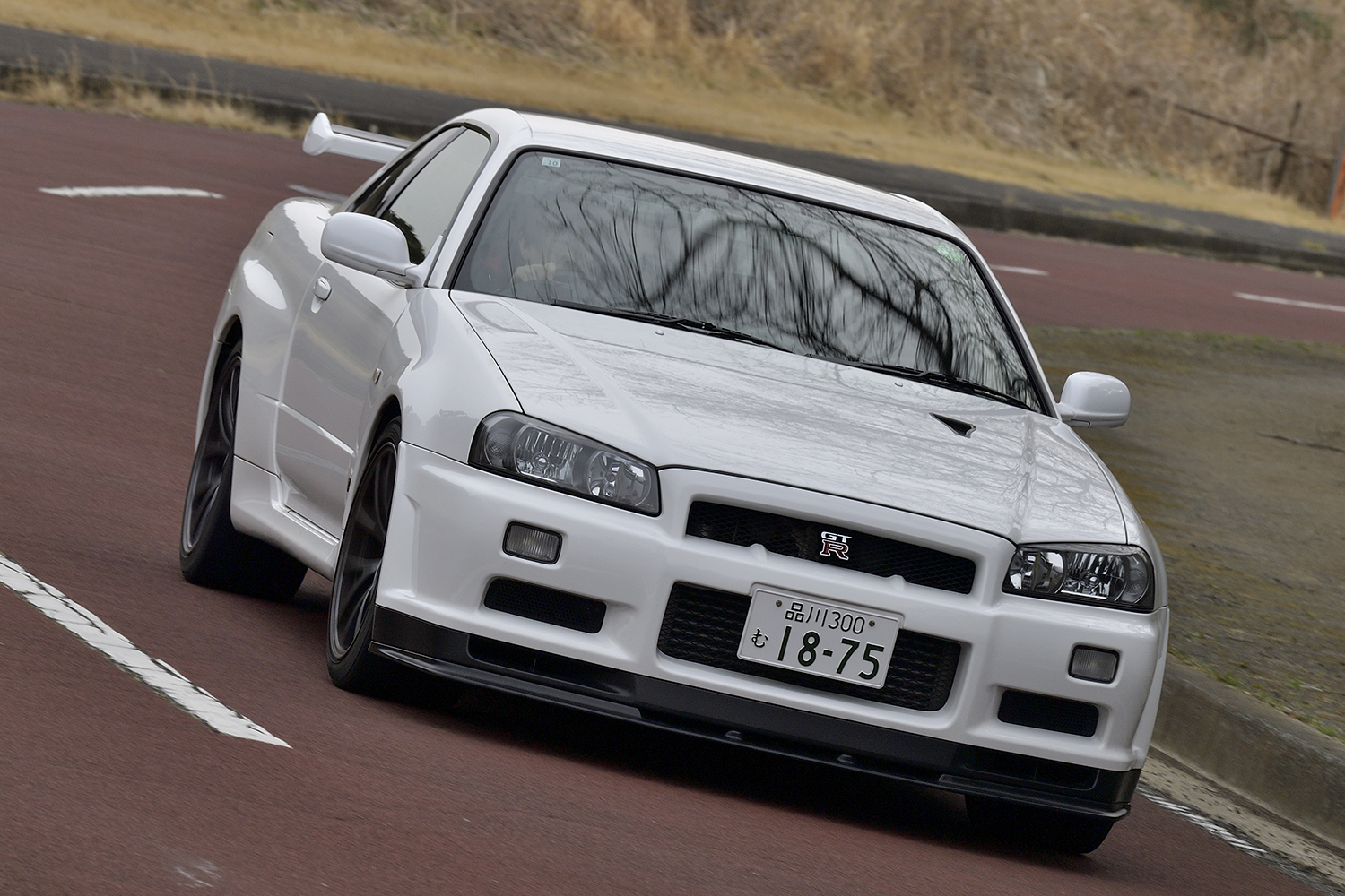 日産スカイラインGT-Rの走行