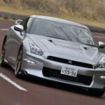 【画像】生産終了のR35GT-Rと極上のR34GT-Rを乗り比べて語る！　ドリキンが次期型GT-Rに期待するもの【土屋圭市 峠賛歌】 〜 画像29