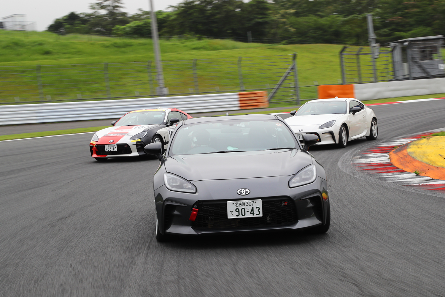 GR86/BRZ Cup用マシンに追加の６速ＡＴを３人の現役ドライバーがテストしてわかったその実力とは