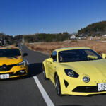 【画像】「ルノーはなぜこんなにクルマ作りが上手いのか？」ドリキンがメガーヌR.S.とアルピーヌA110を乗り比べて唸った理由【土屋圭市 峠賛歌】 〜 画像42
