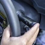 【画像】左利きの人は運転が上手いが事故率は高い？　利き手と運転の相関関係の真相を専門家に聞いてみた 〜 画像3