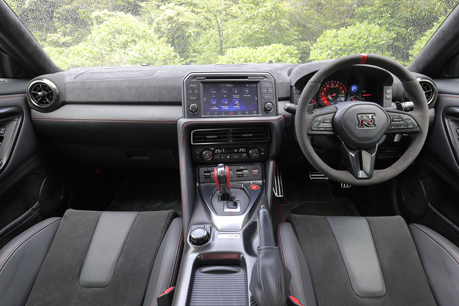 初期型R35と最終期型NISMOを乗り比べてドリキンが感じたGT-Rの進化【土屋圭市 峠賛歌】 〜 画像46