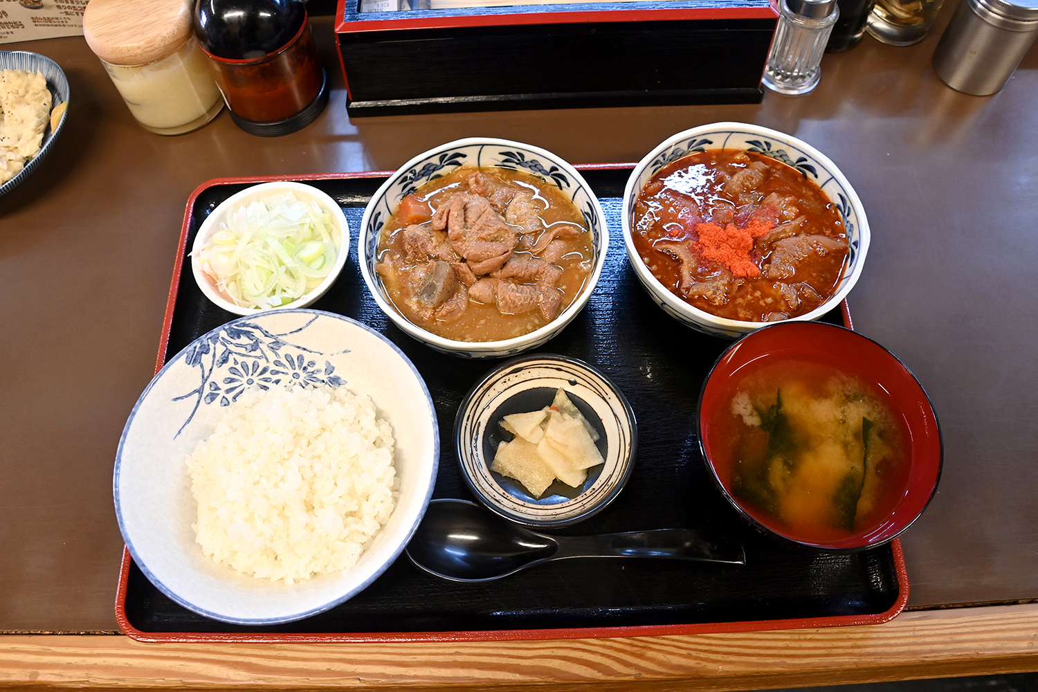 もつ煮 カド屋の合盛り定食