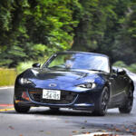 【試乗】ただでは転ばないマツダ。新型ロードスターが厳しい騒音規制を逆手に取って生まれた「痛快な走り」