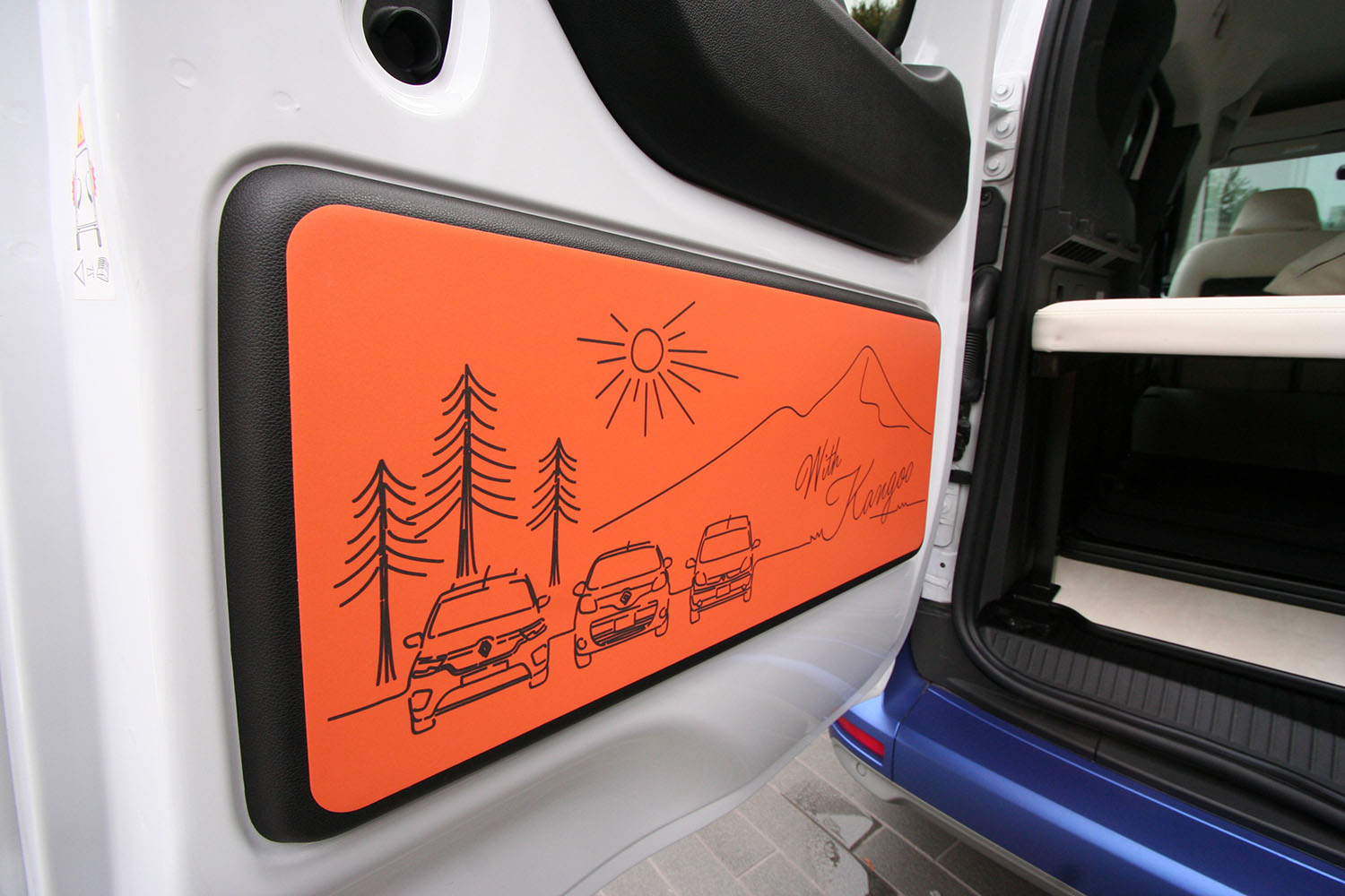商用バンが一気にワイルドになる限定25台の「カングーリミテ」が登場 〜 画像16