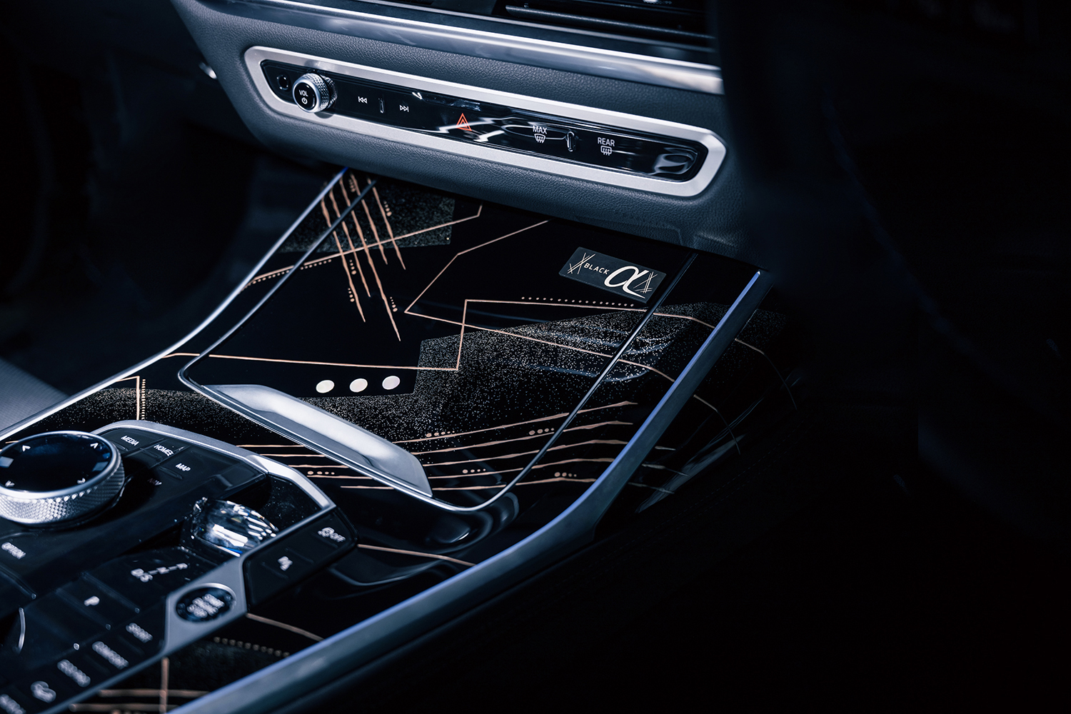 BMW X7 BLACK−αのセンターコンソール 〜 画像23