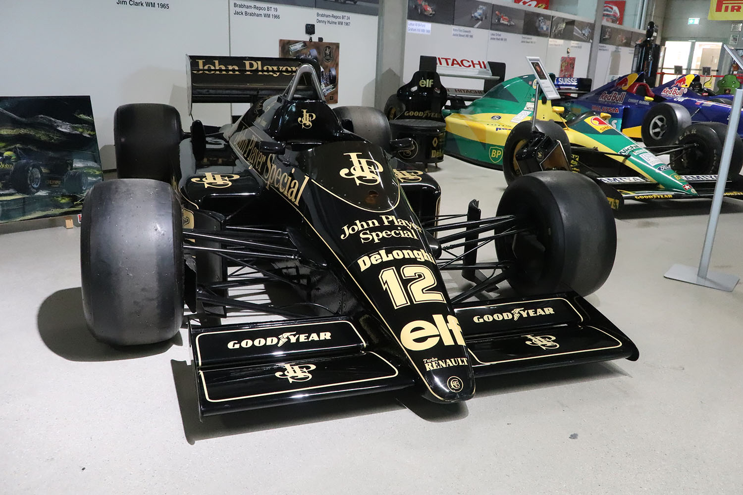 1986 Lotus 98T・Renault EF15 1.5L V6 Twin-Turbo