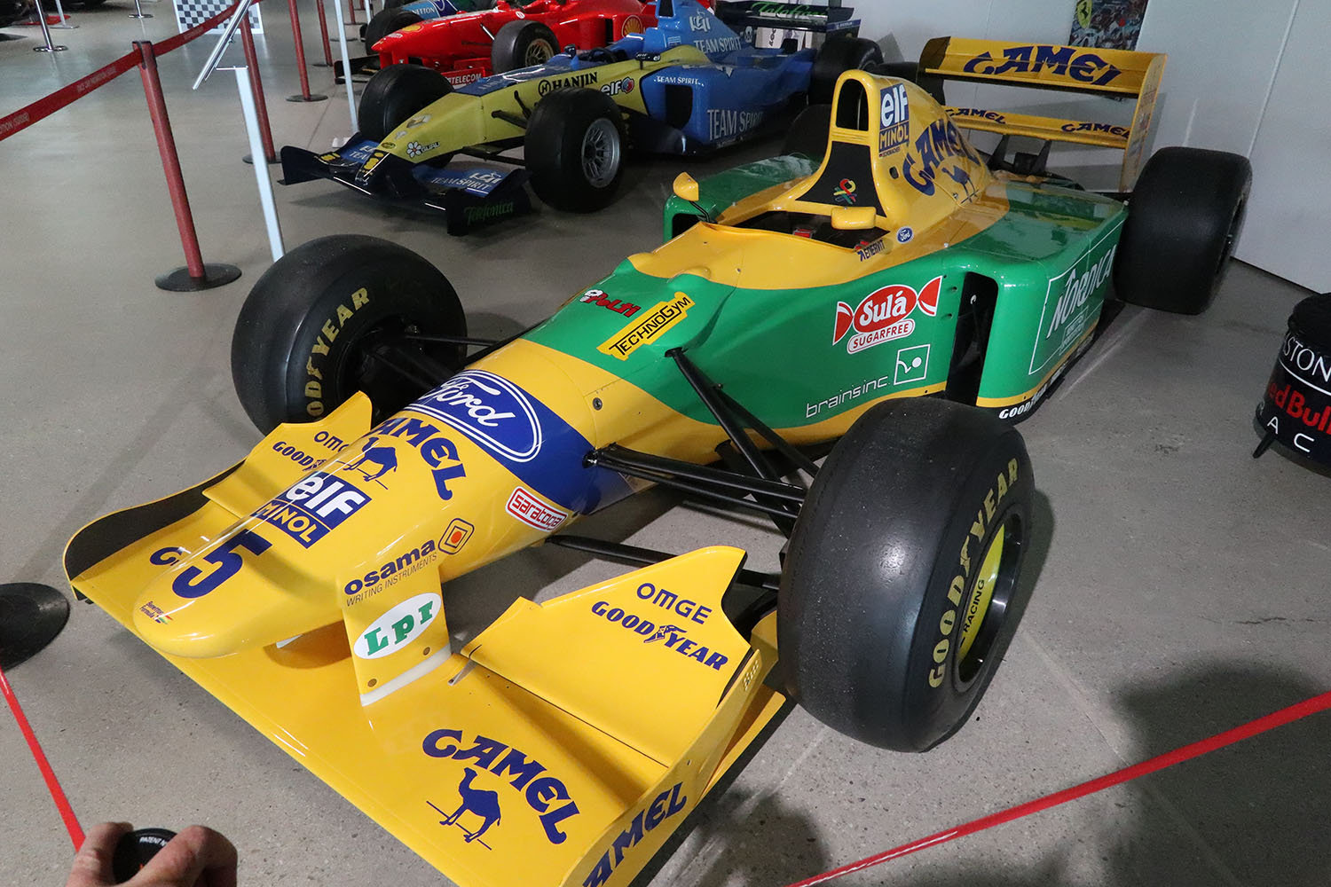 1993 Benetton B193・Ford-Cosworth HB A7, A8 3494cc 75° V8