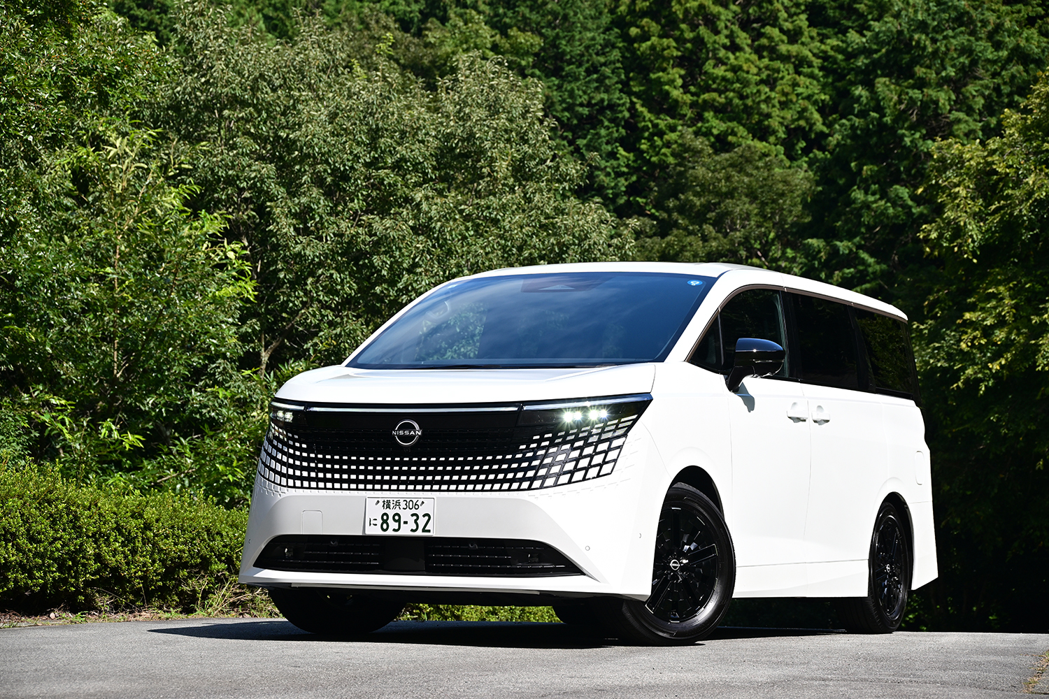 新型日産エルグランド
