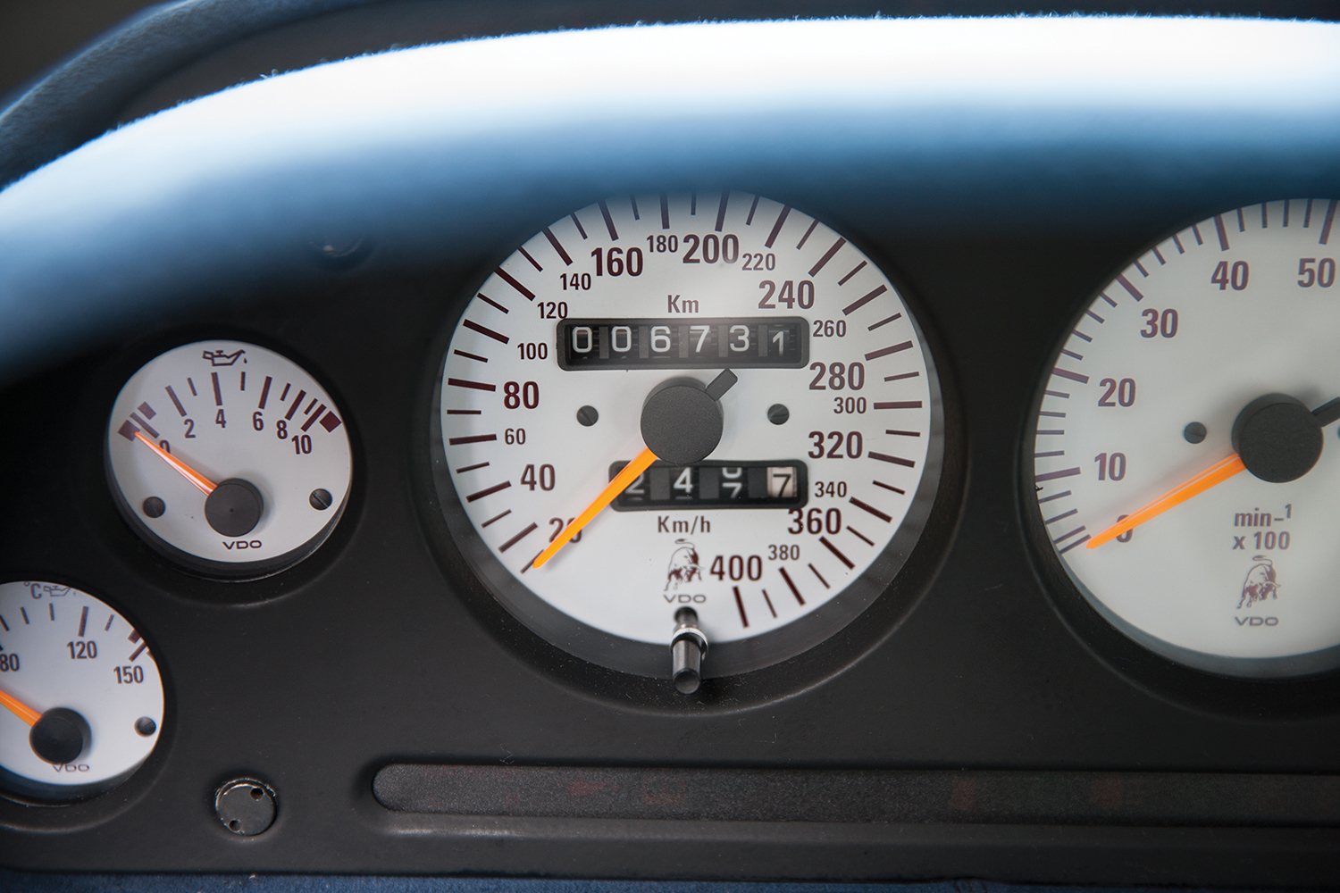 400km/hスケールのメーター