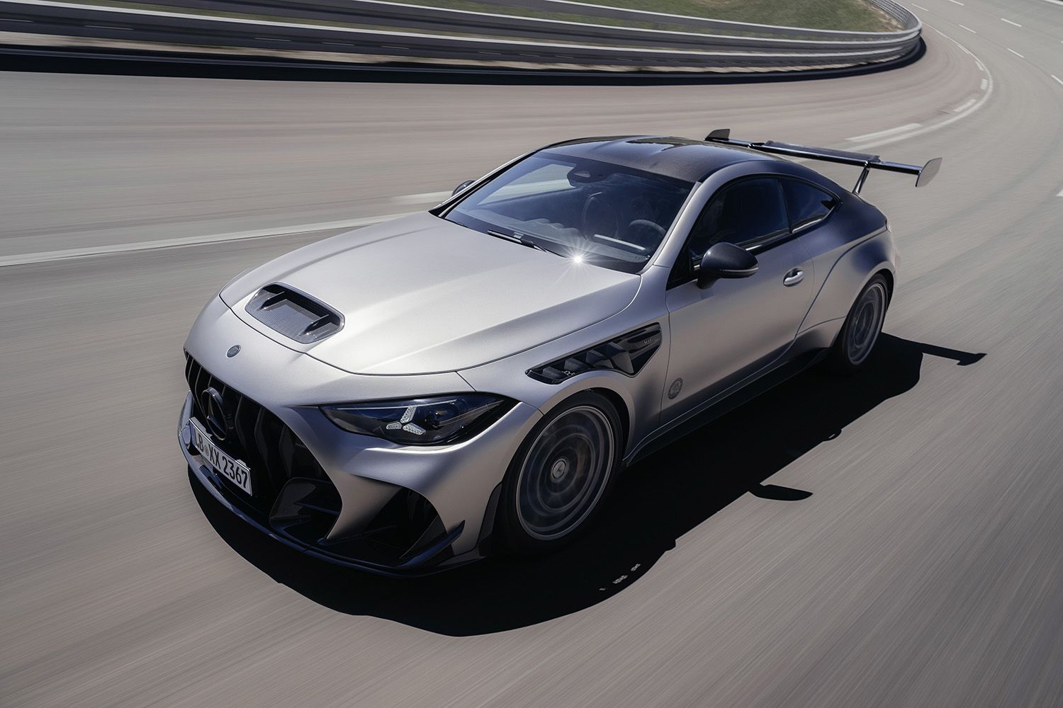 メルセデスAMG「CLE 646」がサーキット仕様で登場