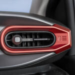 【画像】いま小型EV市場が激熱！　ルノー・トゥインゴベースの日産新型EV「ピクソ」が放つ強烈な日産らしい個性 〜 画像18