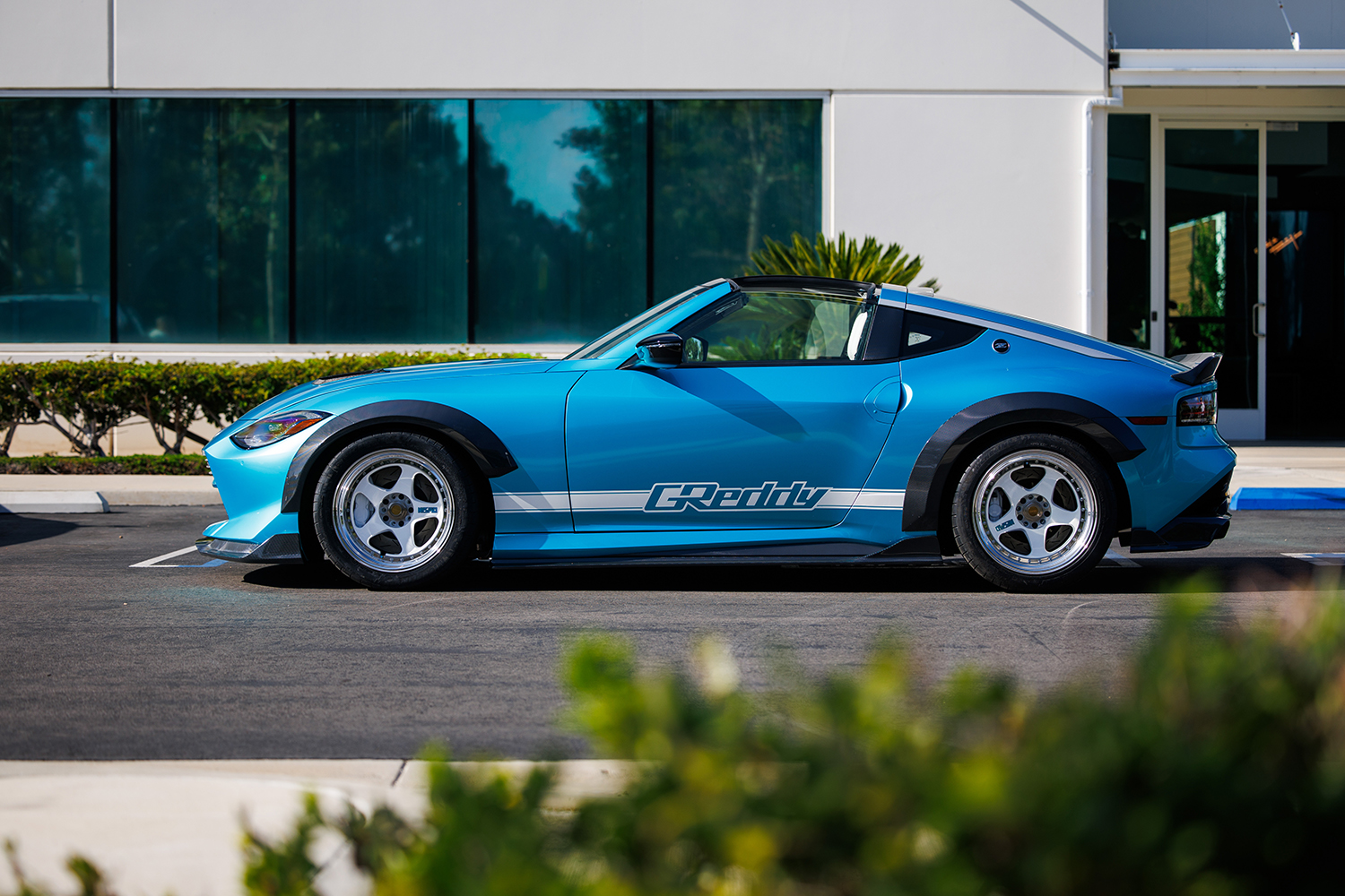 Nissan Z Kaze サイドビュー