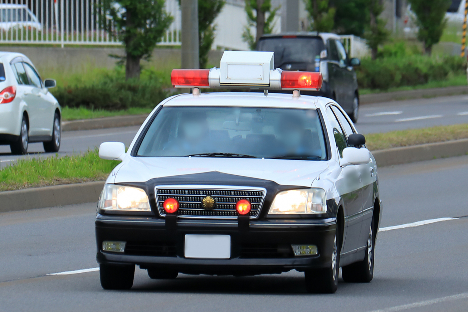 大型トレーラーの前後を走る「誘導車」にはどんな役割がある？ 〜 画像7